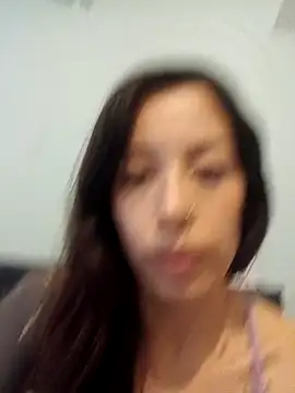 Chinitaluna online show from December 2025 03:08:01 PM