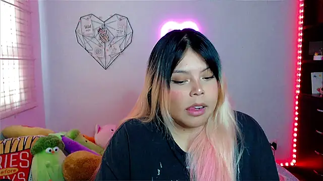 EllieMoonX online show from February 2026 08:45:01 PM