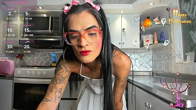 Snapshot of ZAMMIRA chatting on October 2025 06:21:01 AM ZAMMIRA online show from October 2025 06:21:01 AM