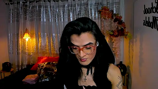 Snapshot of ZAMMIRA chatting on November 2025 10:04:02 PM ZAMMIRA online show from November 2025 10:04:02 PM