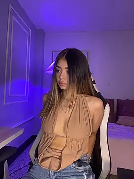 HoneyMollyX online show from April 2026 01:25:02 PM