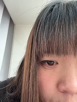 weiww1995 online show from December 2025 03:46:02 AM