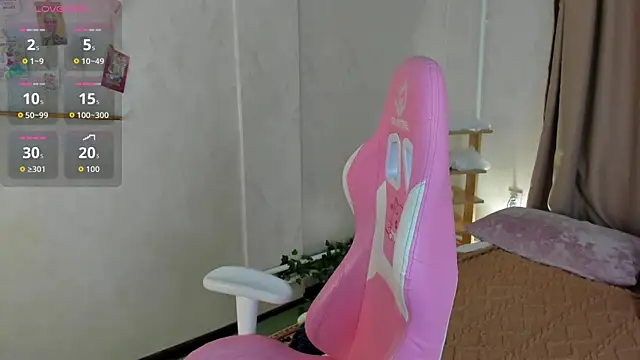 Snapshot of Rene_Shine chatting on December 2025 03:29:01 PM Rene Shine online show from December 2025 03:29:01 PM