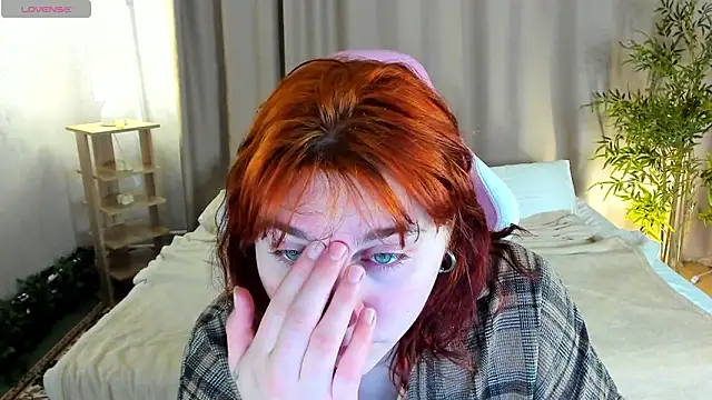 Snapshot of Rene_Shine chatting on January 2026 04:11:01 PM Rene Shine online show from January 2026 04:11:01 PM