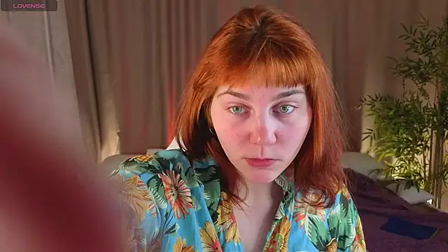 Snapshot of Rene_Shine chatting on February 2026 04:22:02 PM Rene Shine online show from February 2026 04:22:02 PM