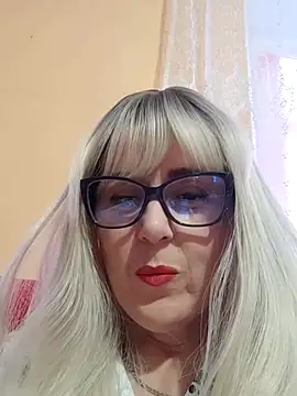 Snapshot of Amelialove42 chatting on November 2025 01:24:03 PM Amelialove42 online show from November 2025 01:24:03 PM