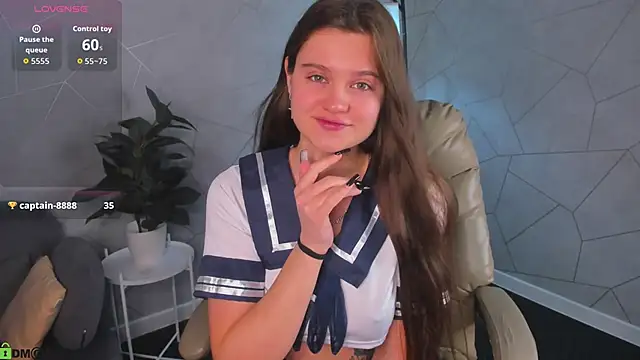 Renesmy Black online show from April 2026 11:31:01 PM