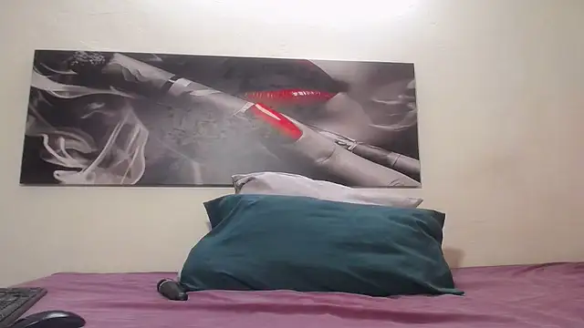 Kelly-001 online show from February 2026 02:43:01 AM