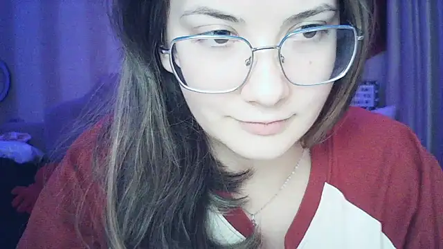 Snapshot of MoodieMira chatting on November 2025 09:26:02 PM MoodieMira online show from November 2025 09:26:02 PM