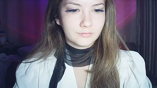 MoodieMira online show from March 2026 10:48:01 PM