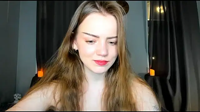 Olivia Mensy online show from October 2025 10:13:02 AM