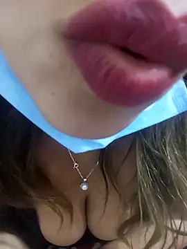 FATIFATIMOROC online show from February 2026 10:17:01 PM