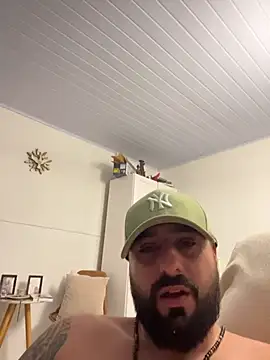 Sedutor69- online show from October 2025 05:42:02 AM