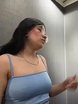 angie rousse  online show from November 2025 01:22:01 PM