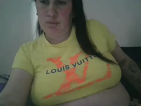 damita17 online show from April 2026 01:30:01 AM