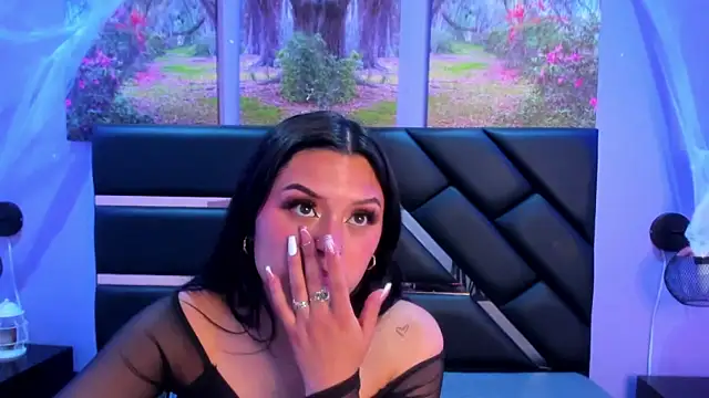 GAbrielaBotero online show from November 2025 07:35:01 PM