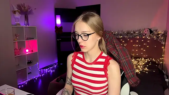 EvaPeace online show from January 2026 07:08:01 PM