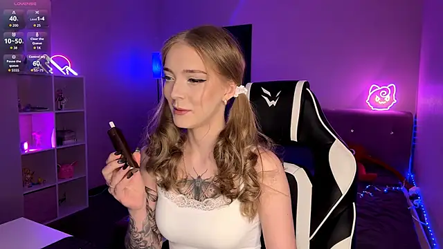 EvaPeace online show from March 2026 01:33:01 PM