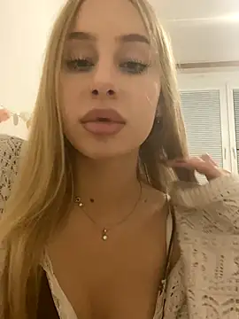 RemyStyles online show from November 2025 06:18:02 PM