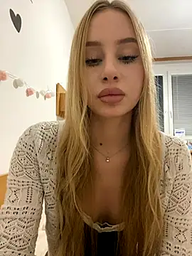 RemyStyles online show from November 2025 09:39:01 PM