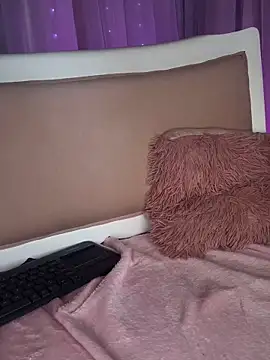 Swweet Miia1 online show from October 2025 09:37:02 PM