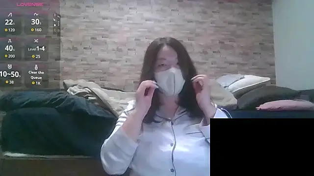 anananna1010 online show from October 2025 11:10:01 AM