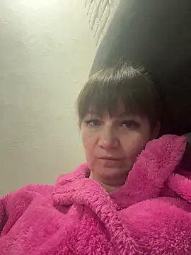 Butterfly8385 online show from February 2026 09:31:02 PM