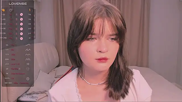 Mori Girll online show from November 2025 01:40:01 PM