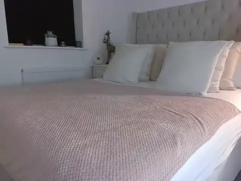 NaughtyMrsKnox online show from October 2025 07:34:02 PM