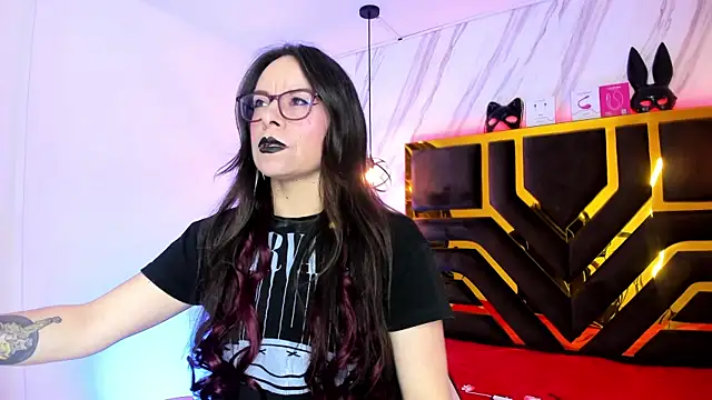 Snapshot of Evangelinejoness_ chatting on October 2025 11:32:02 AM Evangelinejoness online show from October 2025 11:32:02 AM