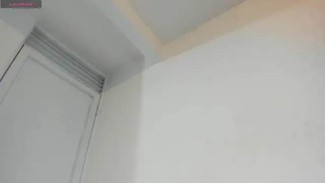 mis-violetha online show from November 2025 01:05:02 AM