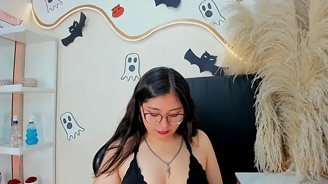 ZeleneJones online show from October 2025 11:44:01 AM
