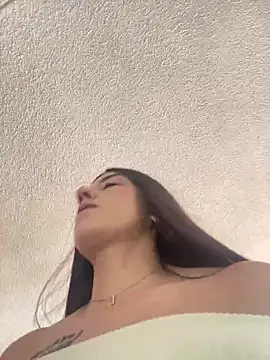 Snapshot of ElectraPink_ chatting on February 2026 01:43:01 PM ElectraPink online show from February 2026 01:43:01 PM