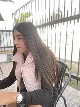 Snapshot of ElectraPink_ chatting on March 2026 01:51:01 PM ElectraPink online show from March 2026 01:51:01 PM