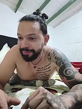 AlukardBig online show from April 2026 08:59:02 PM