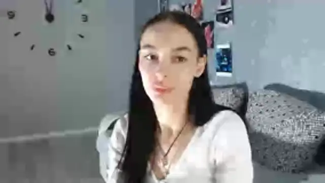 Snapshot of Daphne_Darkthorn chatting on October 2025 12:58:01 AM Daphne Darkthorn online show from October 2025 12:58:01 AM