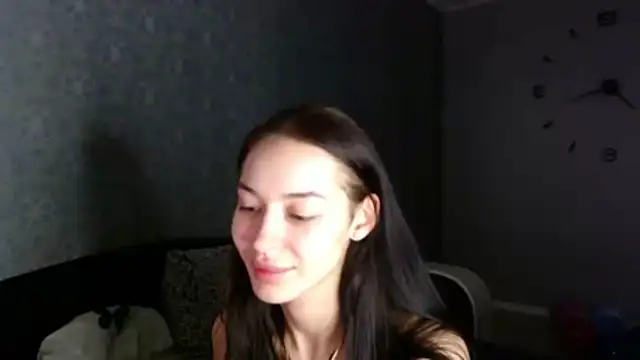 Snapshot of Daphne_Darkthorn chatting on December 2025 06:13:02 PM Daphne Darkthorn online show from December 2025 06:13:02 PM