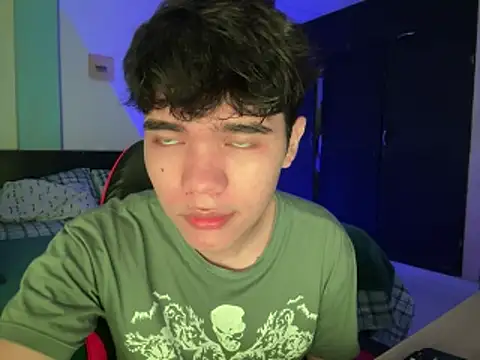 Im Camii online show from April 2026 04:43:02 PM