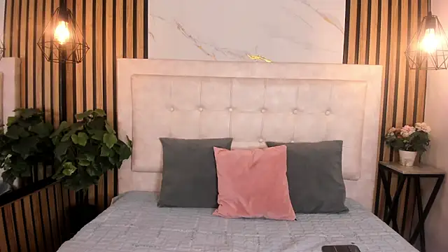 Sassha ferrer online show from February 2026 12:25:01 PM