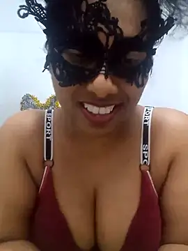 Snapshot of Expose_Queen chatting on July 2026 06:34:02 PM Expose Queen online show from July 2026 06:34:02 PM