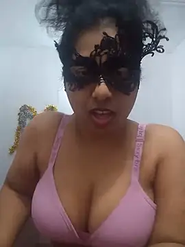 Snapshot of Expose_Queen chatting on July 2026 06:36:01 PM Expose Queen online show from July 2026 06:36:01 PM