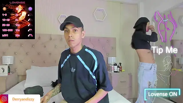 DerryAndIzzy online show from November 2025 04:56:02 AM