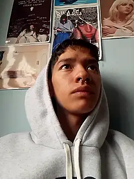 heyy noah11 online show from October 2025 04:38:02 PM