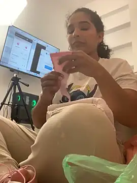 Belindamuller online show from November 2025 03:28:01 AM