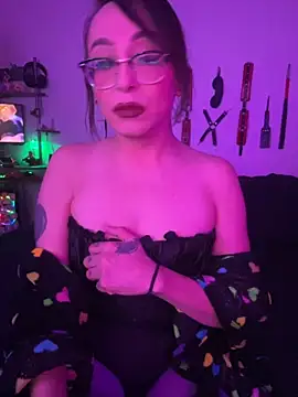 MiniMonroe online show from November 2025 08:35:01 AM