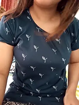 Tanha18 online show from April 2026 05:54:01 AM