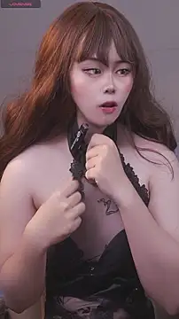 Snapshot of Lili_babii99 chatting on October 2025 01:00:01 PM Lili babii99 online show from October 2025 01:00:01 PM