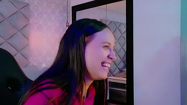 CARO ADAMS1 online show from November 2025 11:33:02 AM