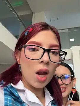 Snapshot of l0lita_sweet chatting on December 2025 03:41:01 PM l0lita sweet online show from December 2025 03:41:01 PM