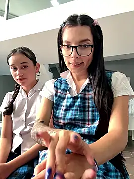 Snapshot of l0lita_sweet chatting on January 2026 04:22:02 PM l0lita sweet online show from January 2026 04:22:02 PM